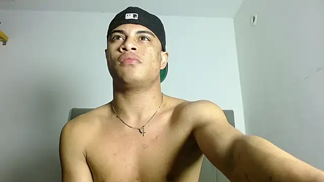 Jose And Daniel online show from 07-10-26, 04:12