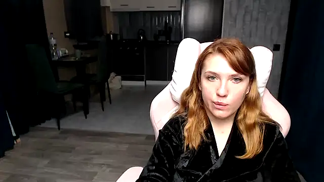 Reginasmilee online show from 11-07-25, 01:43