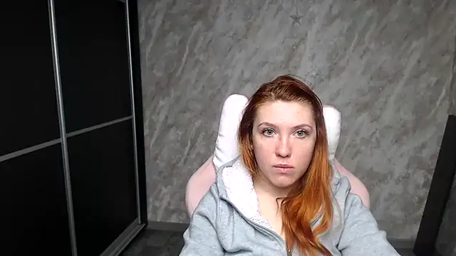 Reginasmilee online show from 02-08-26, 01:58