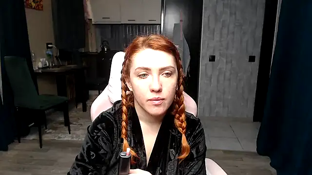 Reginasmilee online show from 04-06-26, 02:40