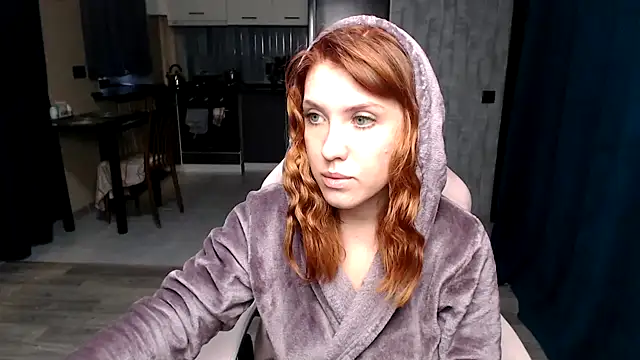 Snapshot of Reginasmilee chatting on 10-02-25, 04:27 Reginasmilee online show from 10-02-25, 04:27