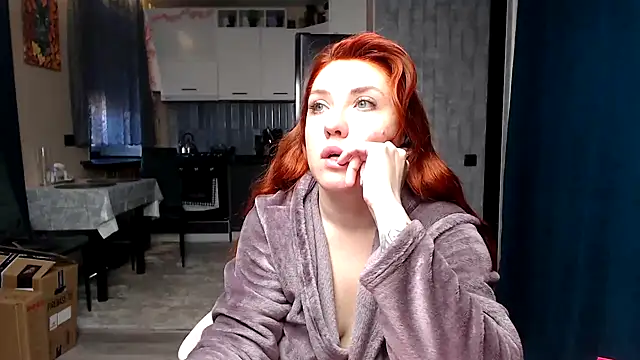 Snapshot of Reginasmilee chatting on 05-04-26, 03:21 Reginasmilee online show from 05-04-26, 03:21