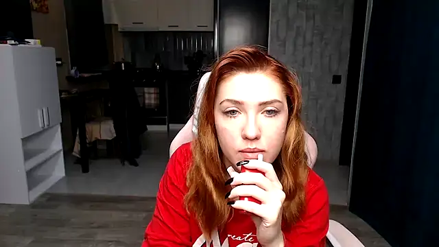 Snapshot of Reginasmilee chatting on 10-11-25, 11:28 Reginasmilee online show from 10-11-25, 11:28