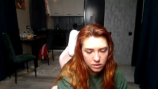 Reginasmilee online show from 04-09-26, 02:57