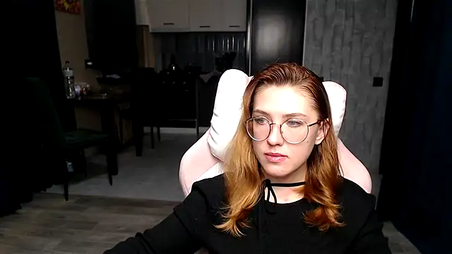 Reginasmilee online show from 11-06-25, 01:31