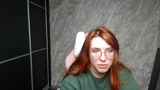 Reginasmilee online show from 02-10-26, 05:45