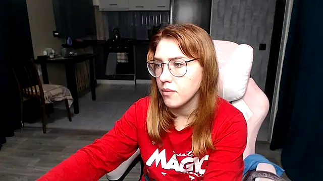 Reginasmilee online show from 10-25-25, 01:05