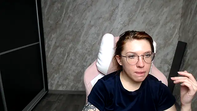 Reginasmilee online show from 03-07-26, 03:46