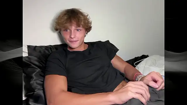 Snapshot of JackedVander chatting on 07-03-26, 02:40 JackedVander online show from 07-03-26, 02:40