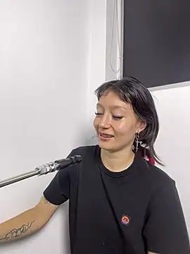 im lizzy17 online show from 06-25-26, 04:32