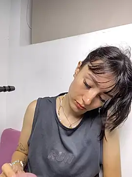 im lizzy17 online show from 07-01-26, 06:14
