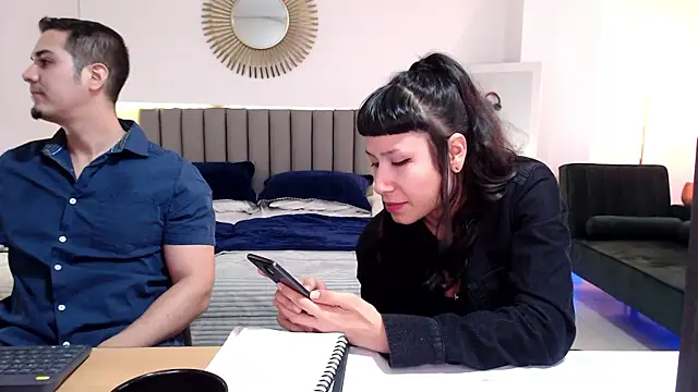 Snapshot of theoffice_couple chatting on 07-01-26, 07:03 theoffice couple online show from 07-01-26, 07:03