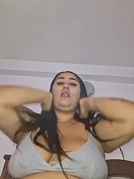 Valentina Tilly online show from 08-05-26, 12:32