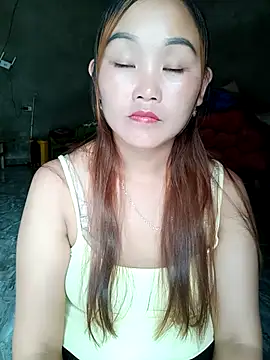 Snapshot of Emma-18h chatting on 07-14-26, 05:34 Emma-18h online show from 07-14-26, 05:34