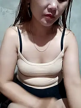 Snapshot of Emma-18h chatting on 06-26-26, 11:10 Emma-18h online show from 06-26-26, 11:10