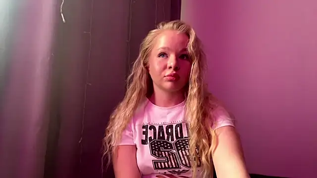 BrianaJess online show from 06-26-26, 02:12