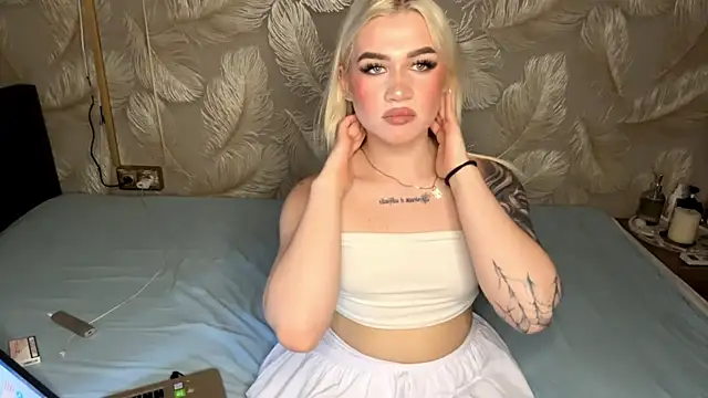 Katie Glow online show from 06-29-26, 10:15