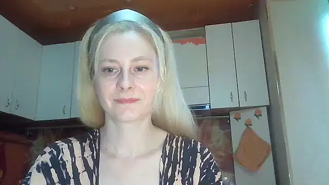 Vexieeka online show from 07-13-26, 07:02