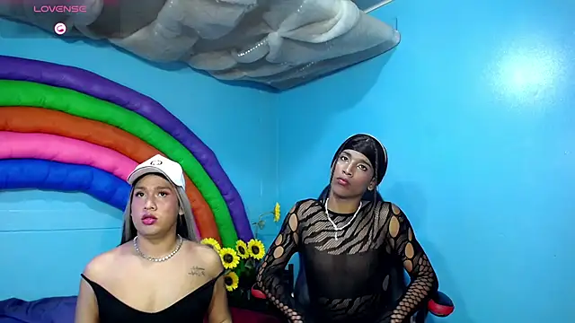 Sam and Ayla online show from 06-25-26, 05:12
