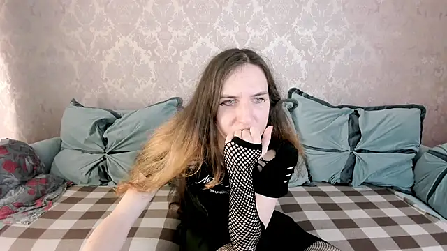 ChrisyBevy online show from 08-06-26, 08:15