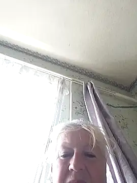 EmmaSwan555 online show from 06-25-26, 01:27