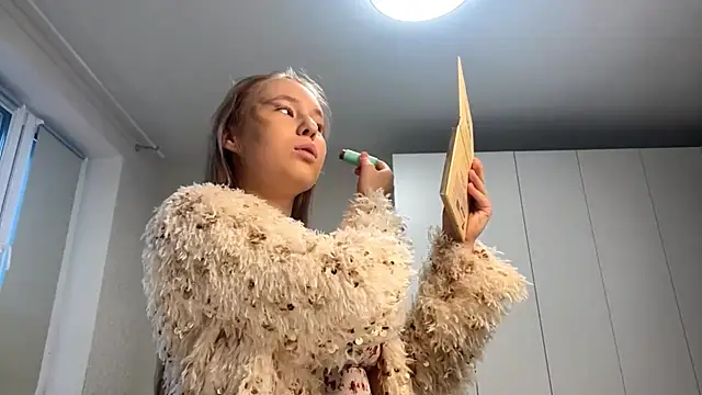 AmeliaOakheart online show from 06-25-26, 06:02
