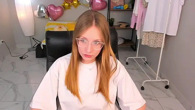 Elizabeth Hunt online show from 06-30-26, 08:47