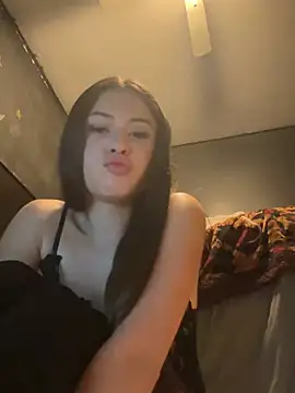 Yocelinluvv online show from 06-27-26, 05:24
