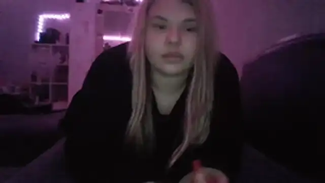 Snapshot of _Cally_cat_ chatting on 07-05-26, 07:21 Cally cat online show from 07-05-26, 07:21