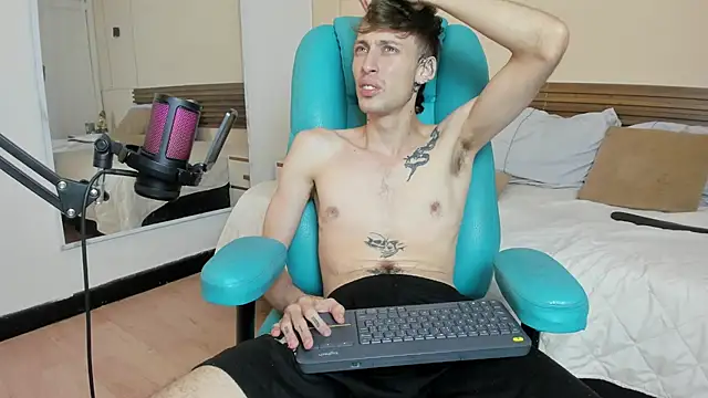 Max saenz online show from 06-27-26, 04:51