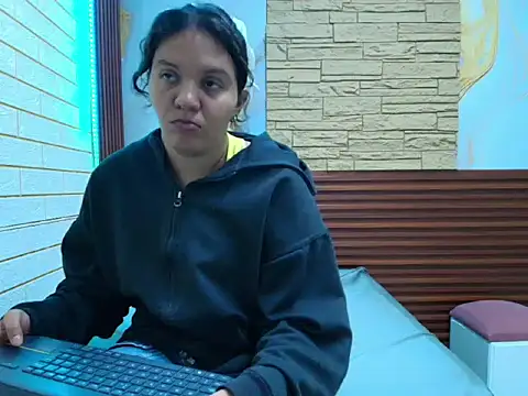 miasterlingpri online show from 06-29-26, 05:56