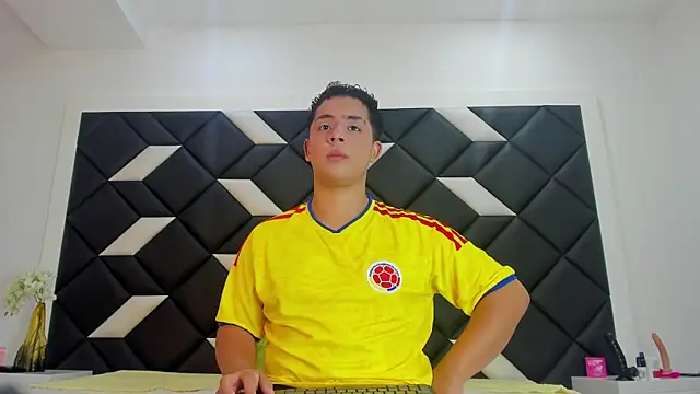 darian lafortezaa online show from 06-27-26, 04:02