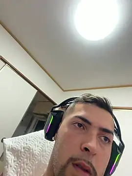 rafinhaxx  online show from 07-21-26, 04:30
