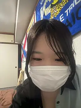 Mashiro0922 online show from 07-05-26, 04:19