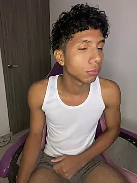 Fabi Granado online show from 06-26-26, 05:02