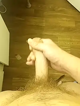 Snapshot of Rain13_Lil-if56 chatting on 10-02-25, 08:29 Rain13 Lil-if56 online show from 10-02-25, 08:29