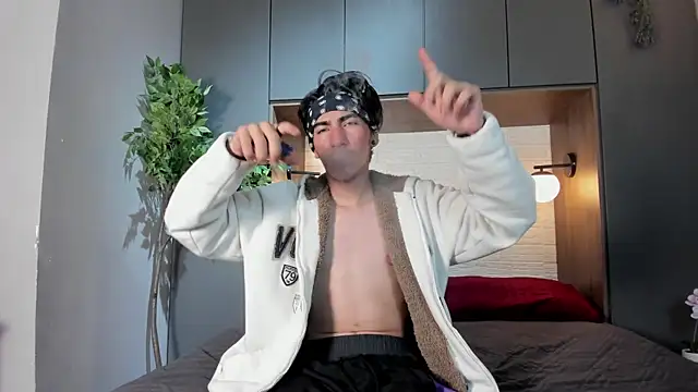 Angel Marzel  online show from 06-28-26, 04:19