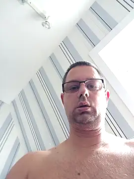 uni2025 online show from 07-10-26, 10:04