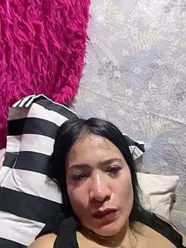 Snapshot of obsessioncella chatting on 07-19-26, 07:28 obsessioncella online show from 07-19-26, 07:28