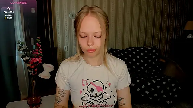 lovemelulu online show from 07-08-26, 09:21