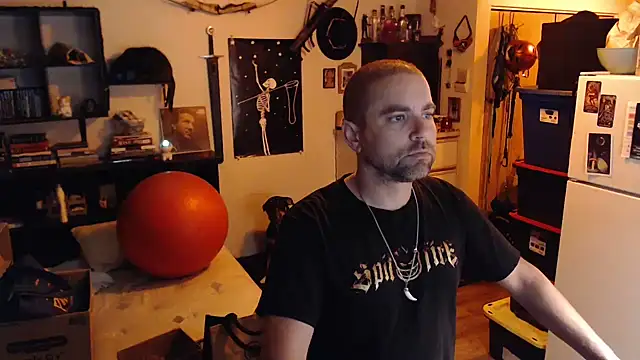 Daddy Werewolf online show from 06-29-26, 05:36