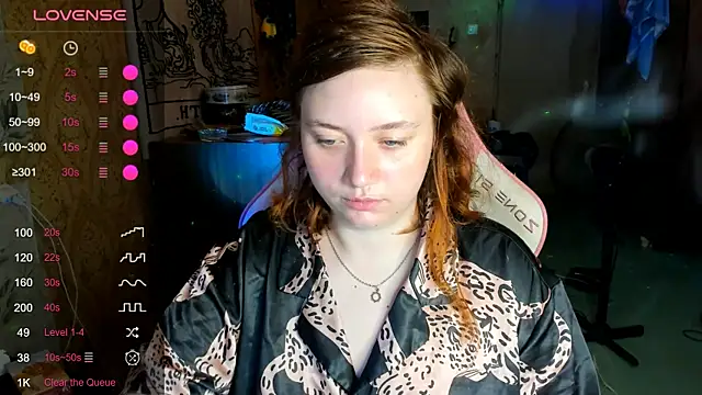 Snapshot of lily_shamy chatting on 07-06-26, 10:11 lily shamy online show from 07-06-26, 10:11