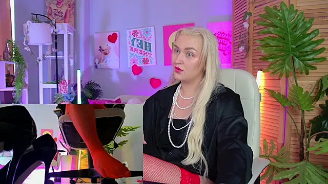 AmelieRowan online show from 07-15-26, 02:02