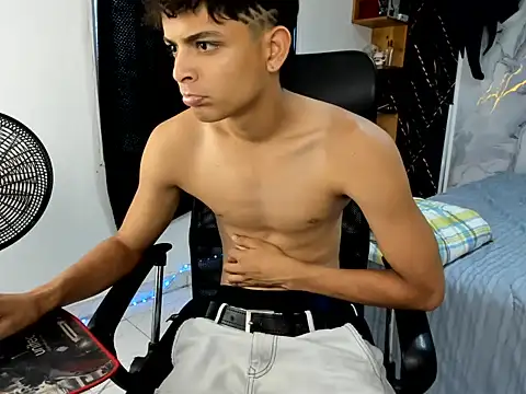 slim dirtyxx1 online show from 07-09-26, 08:19