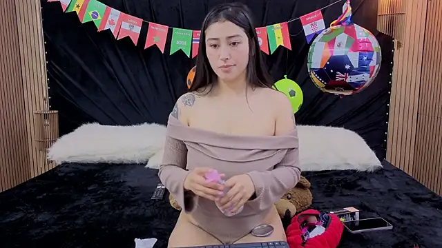 Megan-Burning- online show from 07-06-26, 02:35
