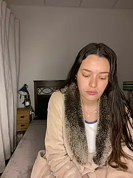 AngieLpz online show from 07-16-26, 10:29
