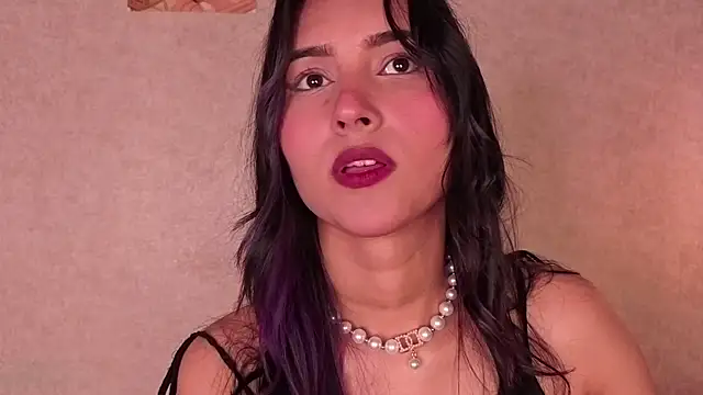 lilly soff  online show from 07-04-26, 04:52