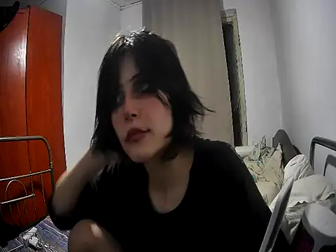 Snapshot of UwUwik chatting on 07-01-26, 01:28 UwUwik online show from 07-01-26, 01:28