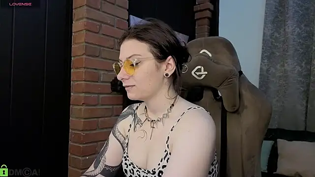 Bella Stink online show from 07-03-26, 01:12