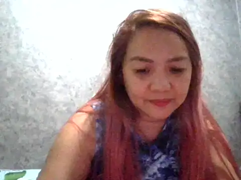 Snapshot of chloe_wonderlust chatting on 07-02-26, 01:28 chloe wonderlust online show from 07-02-26, 01:28